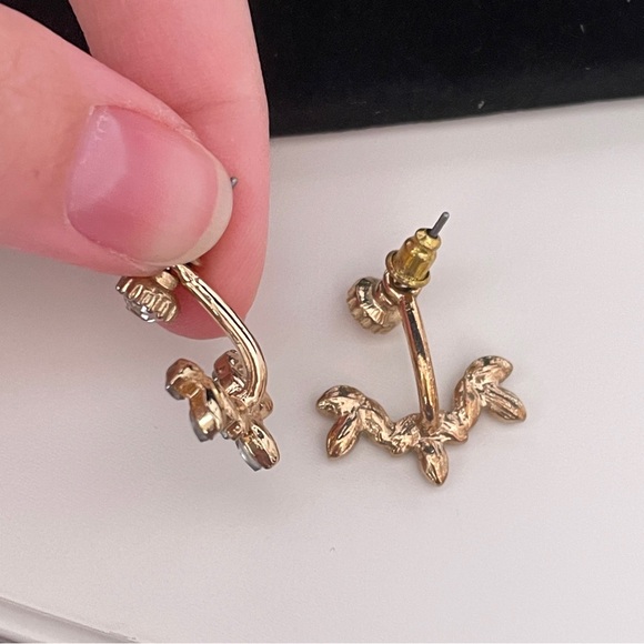 Vintage Gold Tone Fall Autumn Leaf Cottage Core Fairy Whisigoth Dangle Earrings - Picture 6 of 9